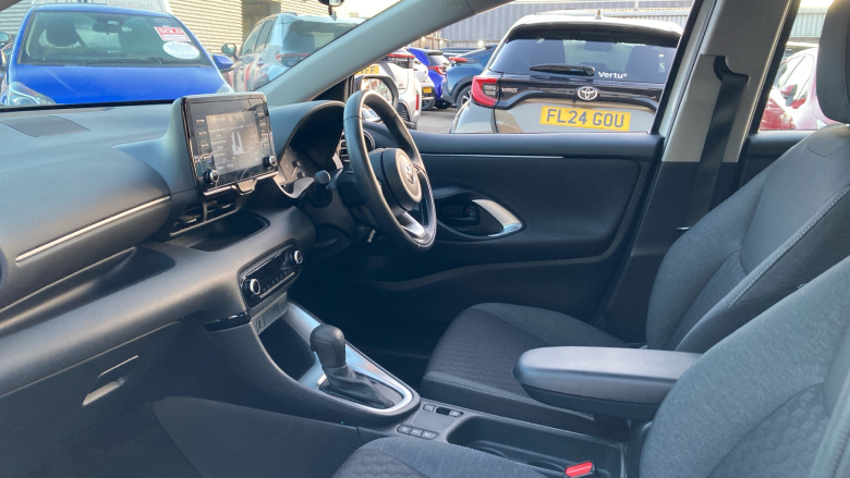 Toyota Yaris 1.5 Hybrid Icon 5dr CVT Hybrid Hatchback